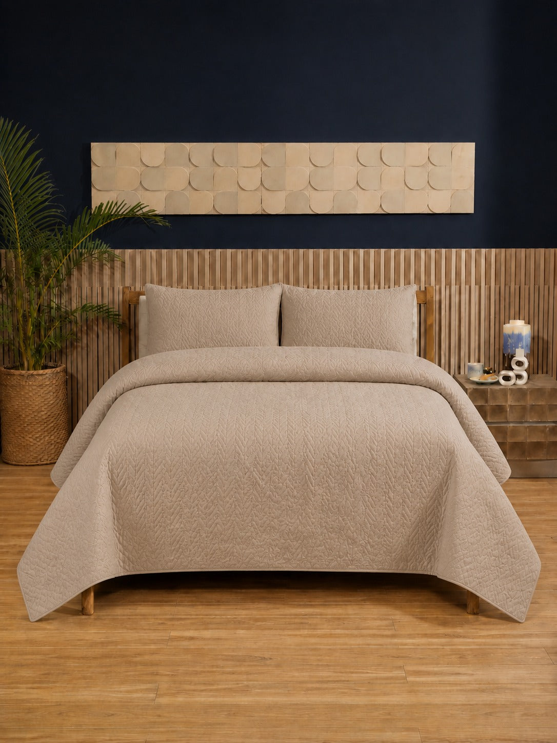 Ivory Cream Ultrasonic Dyed 3-Piece Bedspread Set King / Double Bed